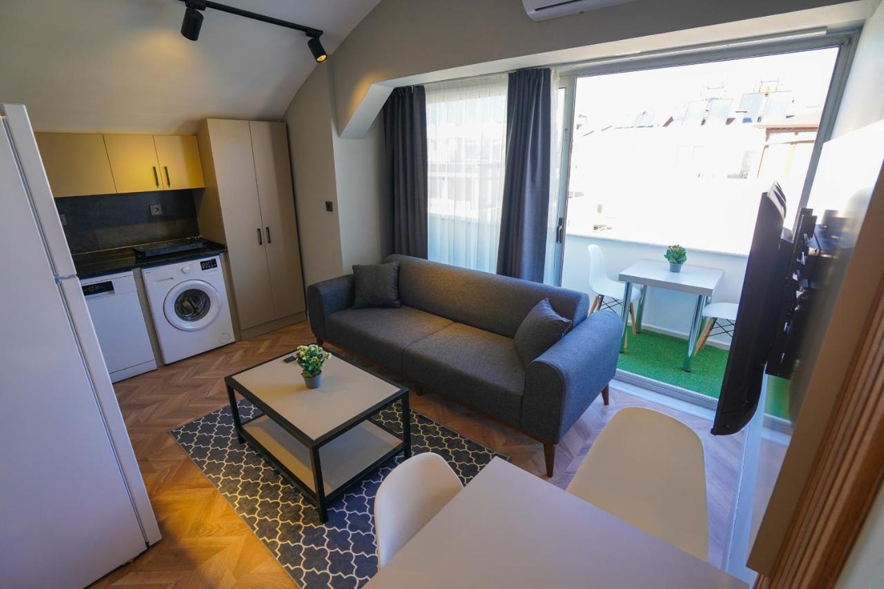 Moon Suites Анталия Екстериор снимка