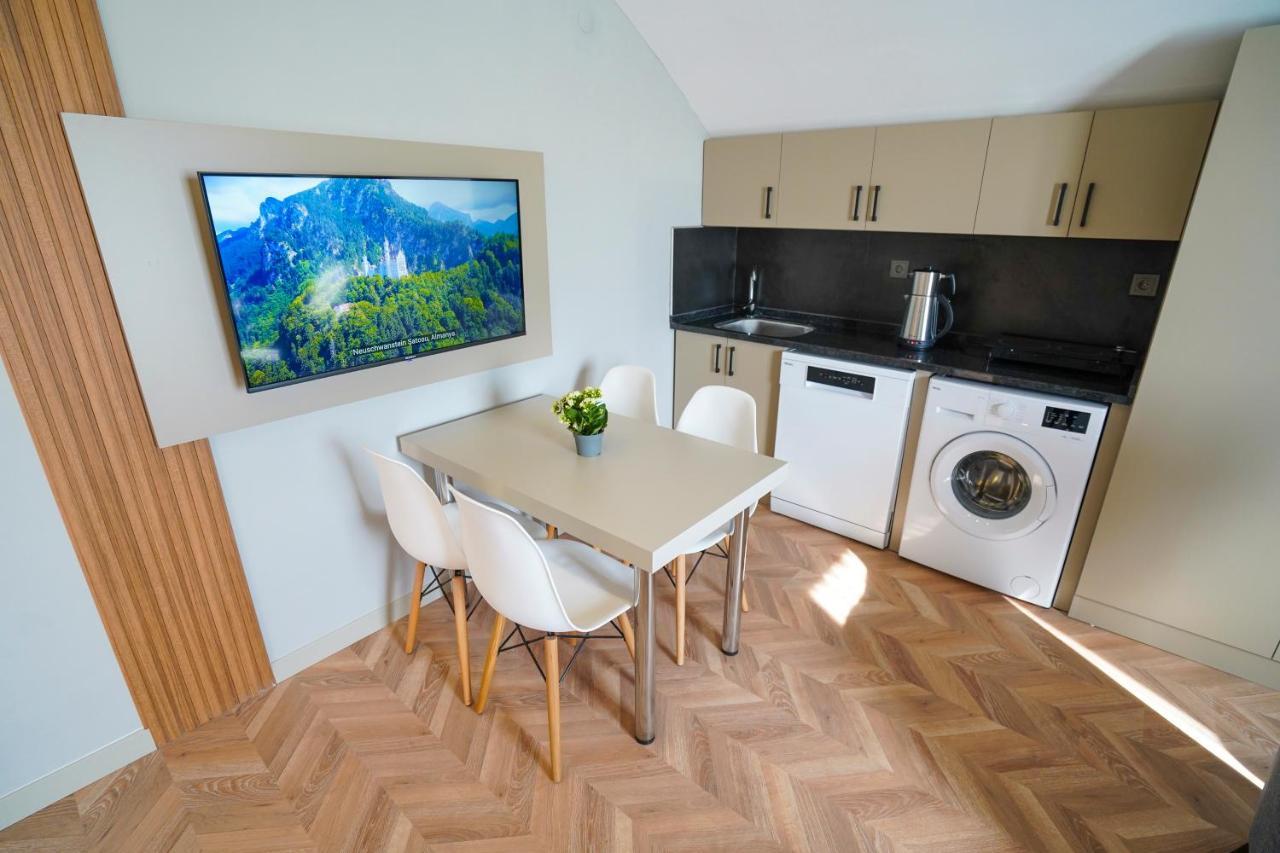 Moon Suites Анталия Екстериор снимка