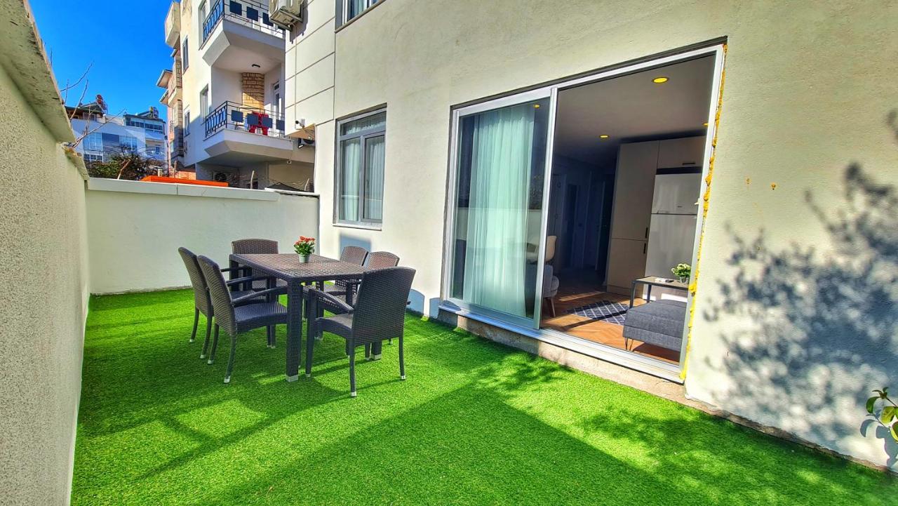 Moon Suites Анталия Екстериор снимка