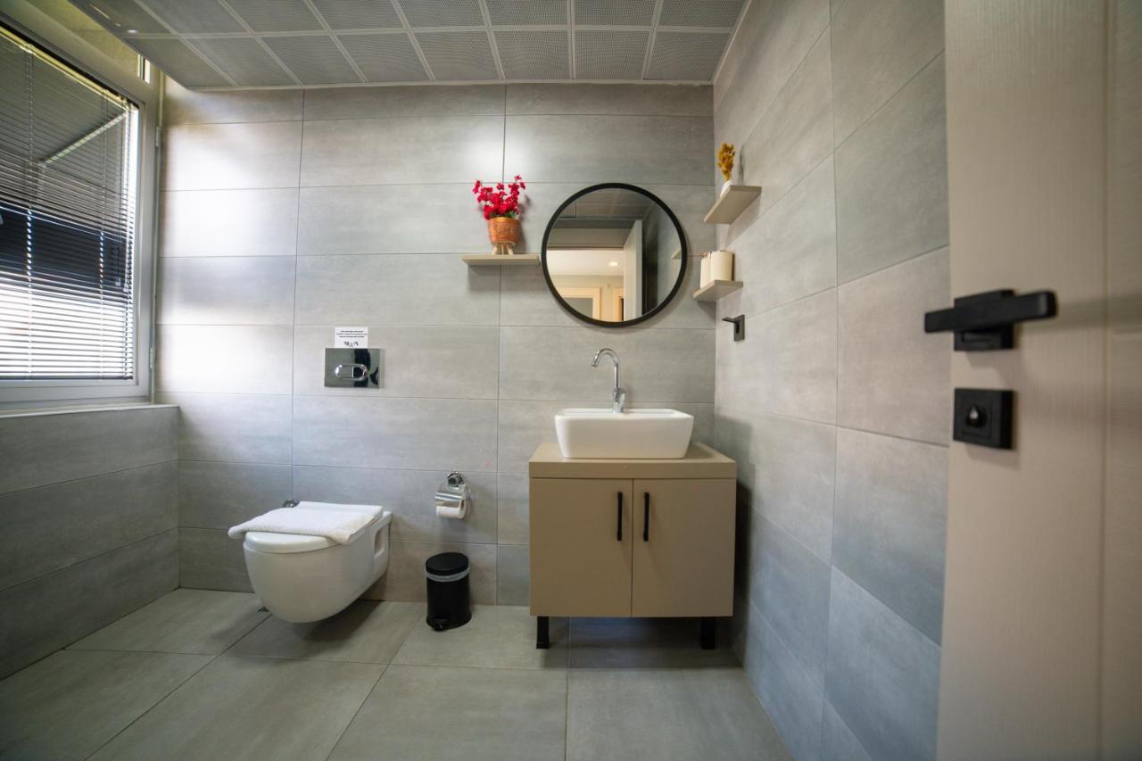 Moon Suites Анталия Екстериор снимка