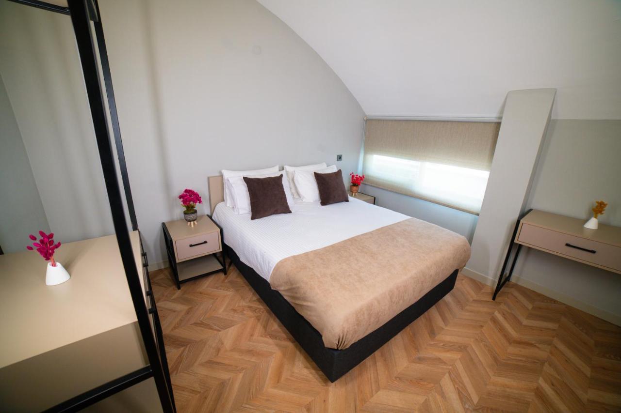 Moon Suites Анталия Екстериор снимка