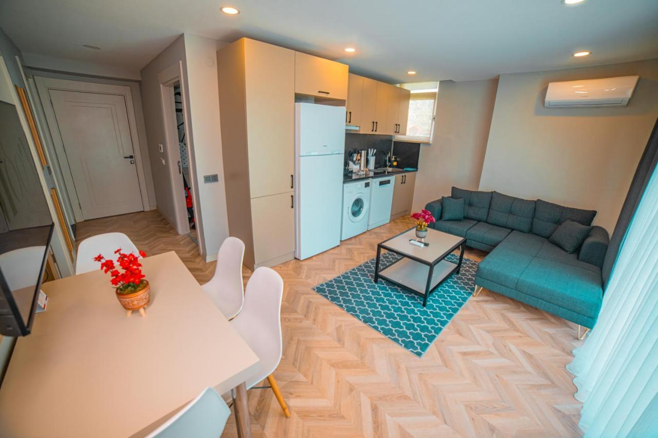 Moon Suites Анталия Екстериор снимка