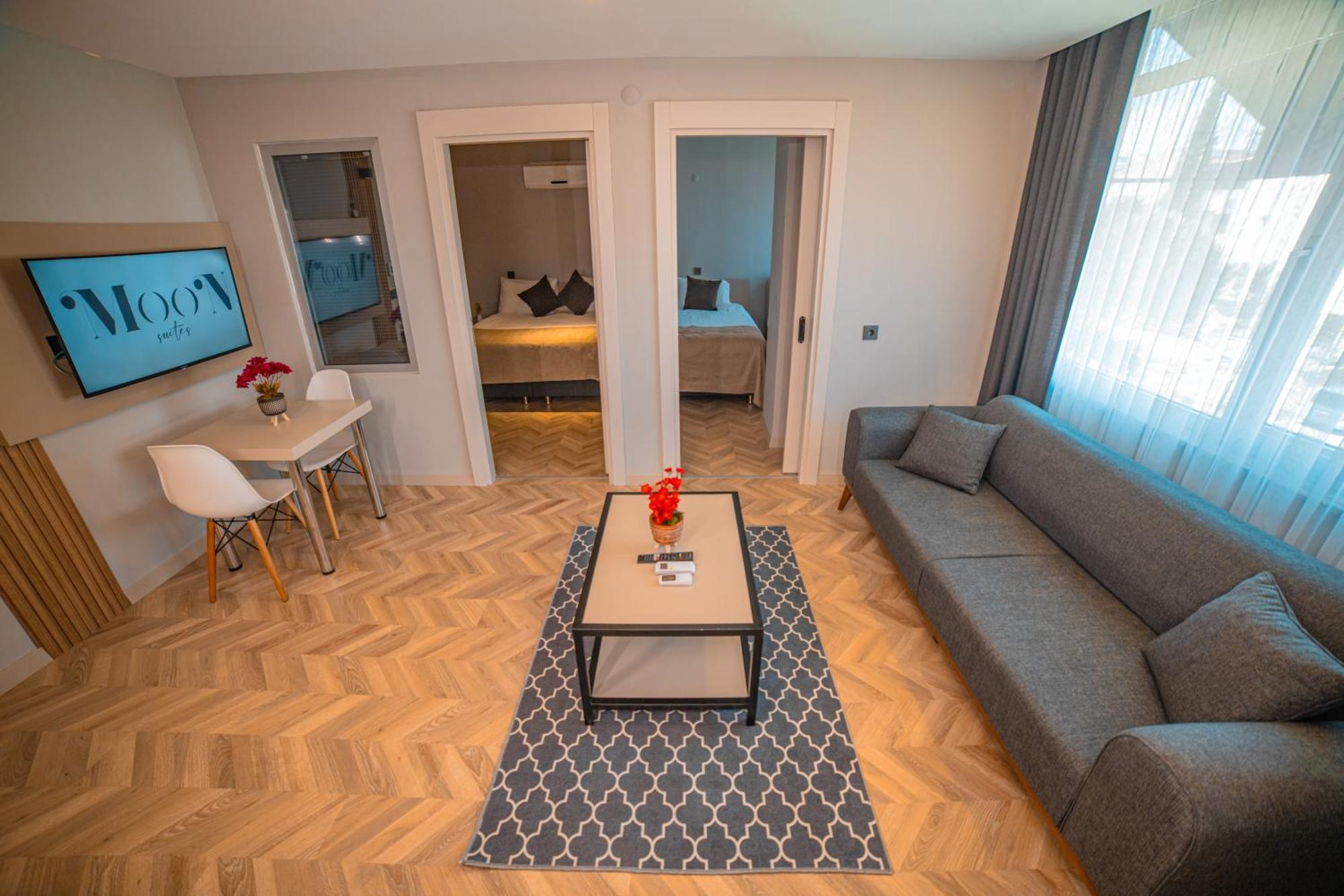 Moon Suites Анталия Екстериор снимка